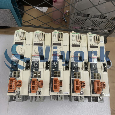 Schneider LXM32MD18N4 MOTION SERVO DRIVE LEXIUM 32 3PHASE 208-408VAC 1.8KW USED