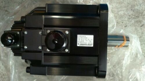 Yaskawa SGMG-30A2AAB AC Servo Motor 23.8A 2.9W 1500RPM 200V NEW