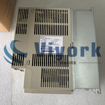 Yaskawa SGDB-05VN SERVO DRIVE 200-230VAC 50/60HZ 5AMP NEW