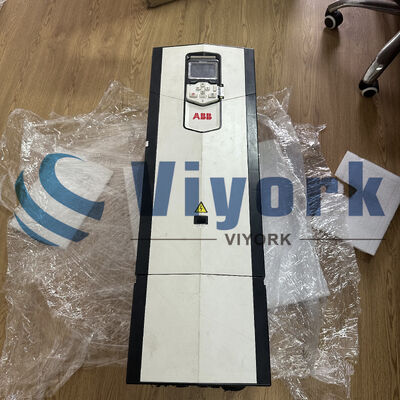 ABB ACS880-01-105A-3-omvormer